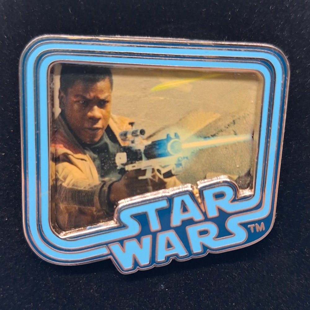 ✨HP!✨ Star Wars: The Force Awakens - Finn Countdown #4 Disney Trading Pin #11110